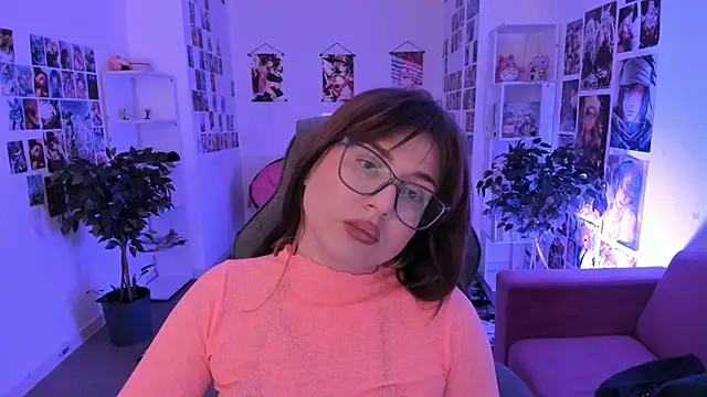 FameyBlum online show from October 17, 2025, 11:57 am