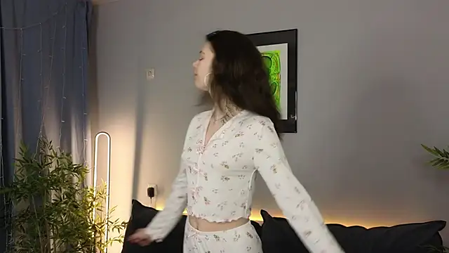 TwixieGuo online show from January 18, 2026, 10:19 am