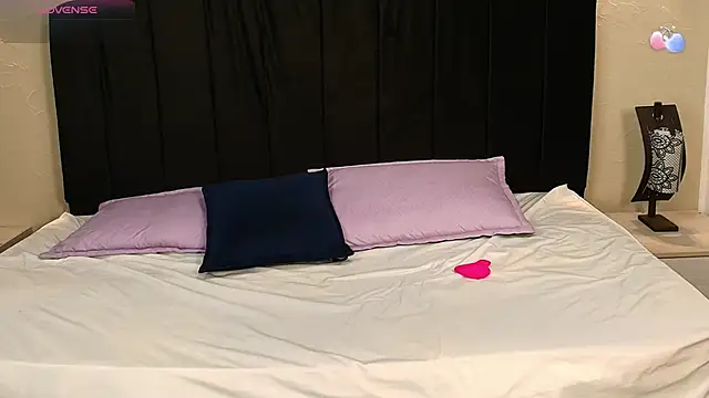 Snapshot of GabySweett_ chatting on November 27, 2025, 12:40 pm GabySweett online show from November 27, 2025, 12:40 pm