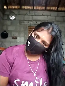 Tamil Hot Sandy online show from November 18, 2025, 11:25 am