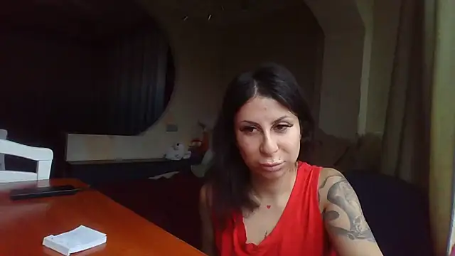 QueenMomyS online show from November 30, 2025, 9:24 am