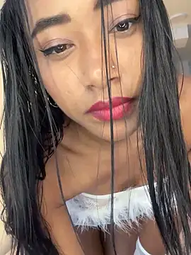 Soleyma  online show from October 7, 2025, 3:09 pm