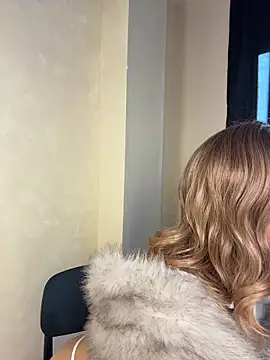 Capricho 01 online show from February 11, 2026, 6:02 pm