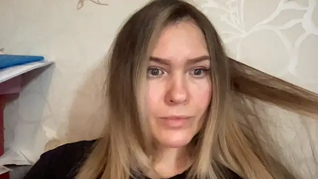 Snapshot of Milysoren chatting on February 7, 2026, 6:33 pm Milysoren online show from February 7, 2026, 6:33 pm