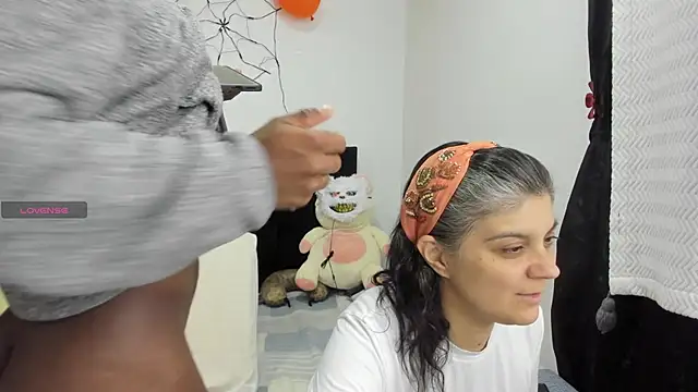 Yin yang hot online show from October 28, 2025, 10:12 pm