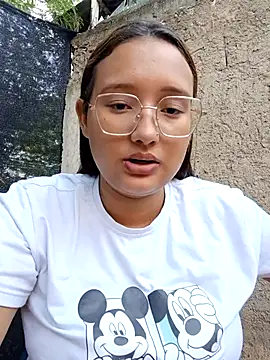 Snapshot of young_dairy01 chatting on November 15, 2025, 12:23 pm young dairy01 online show from November 15, 2025, 12:23 pm