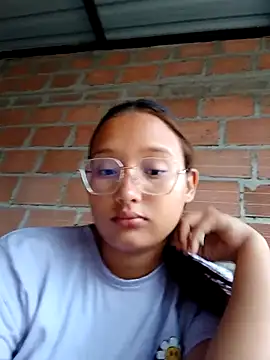 Snapshot of young_dairy01 chatting on November 28, 2025, 11:46 am young dairy01 online show from November 28, 2025, 11:46 am