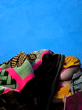 khushbuDarchut71 online show from November 19, 2025, 5:02 pm