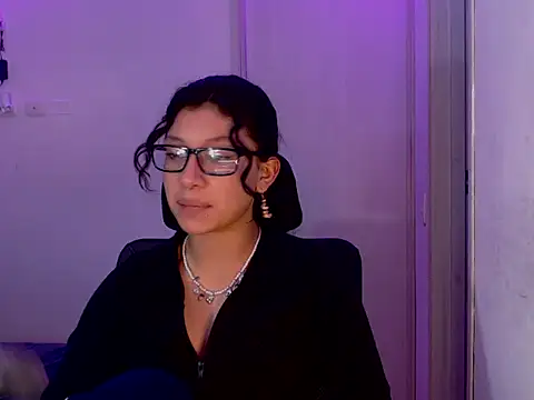 Ivonnybonn online show from January 8, 2026, 4:15 am