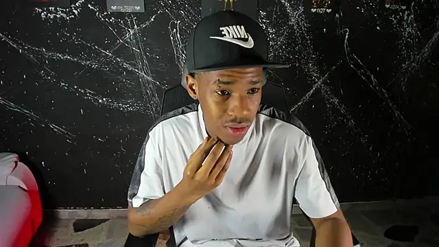 Xshipy  online show from October 16, 2025, 1:23 pm