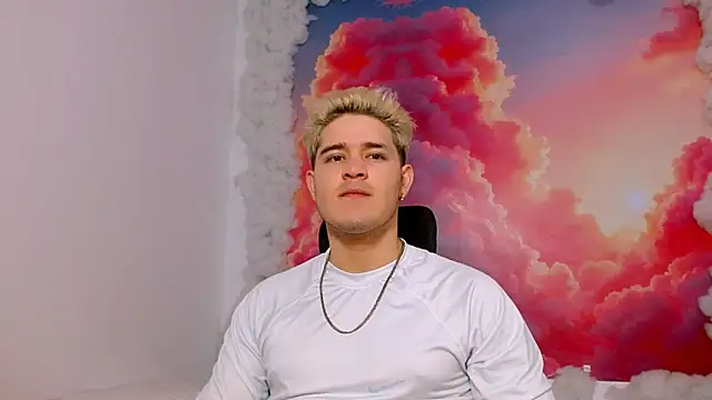 AlexPiersss online show from November 19, 2025, 7:14 pm