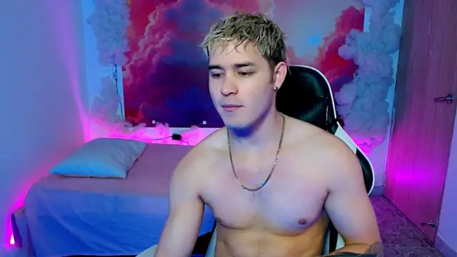 AlexPiersss online show from December 1, 2025, 7:08 pm