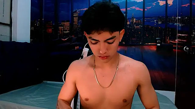 Snapshot of RomeoMillerr chatting on November 11, 2025, 7:14 pm RomeoMillerr online show from November 11, 2025, 7:14 pm