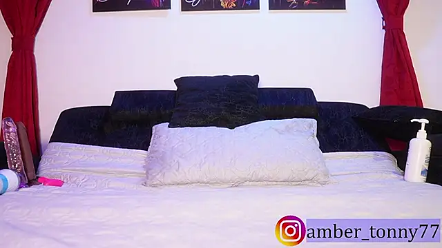 Snapshot of amber_tonny77 chatting on November 22, 2025, 9:08 am amber tonny77 online show from November 22, 2025, 9:08 am