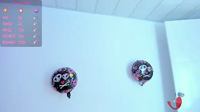 XaanderGrey online show from October 21, 2025, 6:52 pm