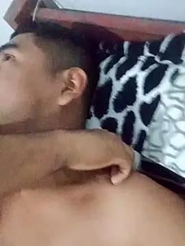 Snapshot of Titan_rudo chatting on October 17, 2025, 1:42 am Titan rudo online show from October 17, 2025, 1:42 am