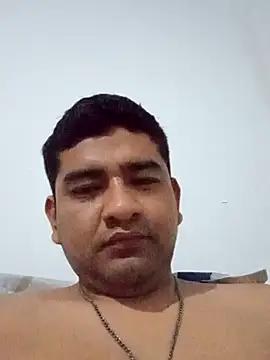 Snapshot of Titan_rudo chatting on October 28, 2025, 11:07 pm Titan rudo online show from October 28, 2025, 11:07 pm