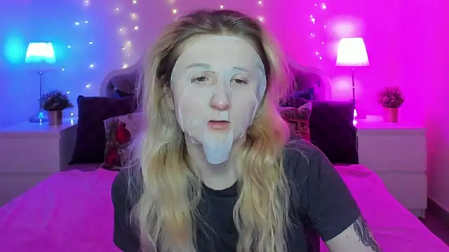 CamillaDreamer online show from January 8, 2026, 4:42 pm