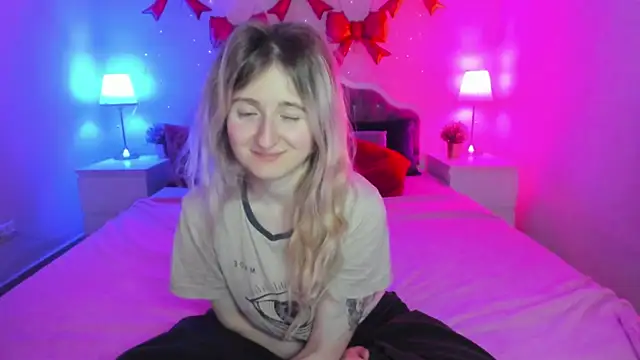 CamillaDreamer online show from April 1, 2026, 10:29 pm