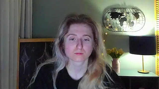 CamillaDreamer online show from April 3, 2026, 10:19 pm