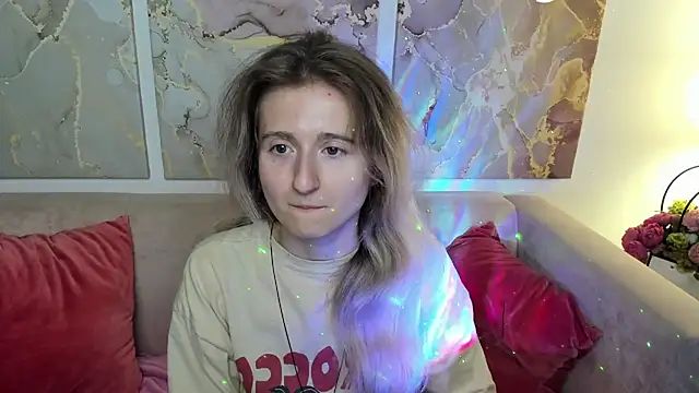 Snapshot of CamillaDreamer chatting on July 16, 2026, 5:08 pm CamillaDreamer online show from July 16, 2026, 5:08 pm