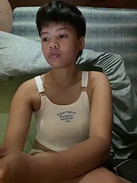 Snapshot of Obre17 chatting on October 10, 2025, 2:54 am Obre17 online show from October 10, 2025, 2:54 am