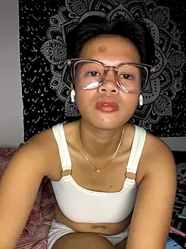 Snapshot of Obre17 chatting on March 3, 2026, 5:02 am Obre17 online show from March 3, 2026, 5:02 am