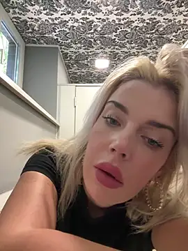 Daddyslittlebaby online show from October 1, 2025, 10:32 am