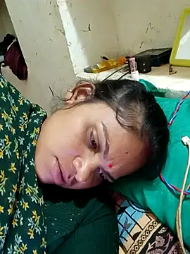 Snapshot of SHMA-77 chatting on October 1, 2025, 8:26 pm SHMA-77 online show from October 1, 2025, 8:26 pm