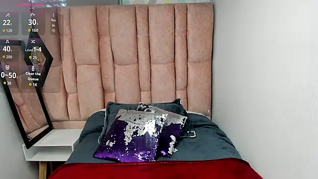 Snapshot of Issa_Milf__ chatting on February 28, 2026, 12:17 pm Issa Milf online show from February 28, 2026, 12:17 pm