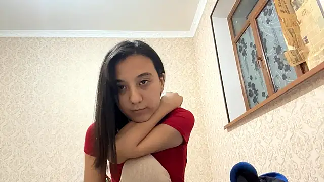 Snapshot of AdrienLanson chatting on October 27, 2025, 4:11 pm AdrienLanson online show from October 27, 2025, 4:11 pm