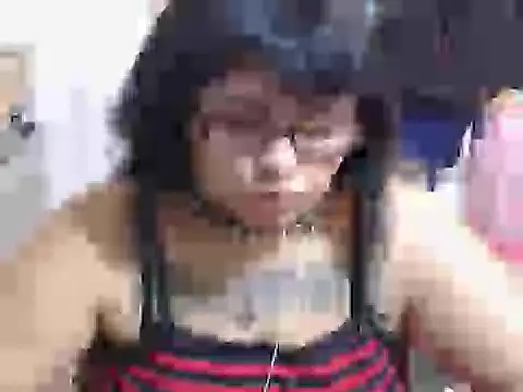 crucifxcked online show from May 17, 2026, 4:32 am