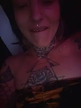 Snapshot of Peach420live chatting on May 29, 2026, 2:20 am Peach420live online show from May 29, 2026, 2:20 am