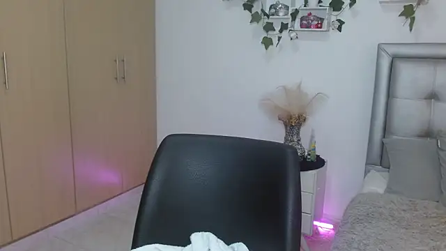 mia star 2 online show from April 22, 2026, 10:06 am