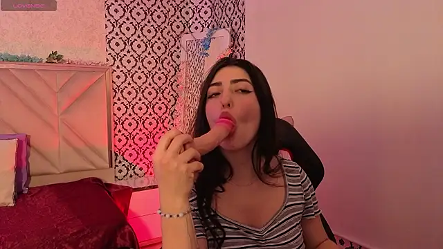 Ixchel tay online show from March 11, 2026, 3:23 am