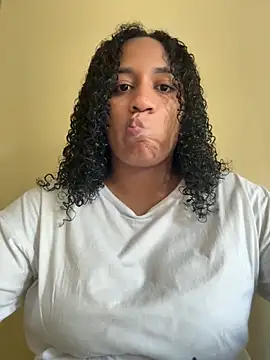 jesicamonroe44 online show from October 20, 2025, 9:15 pm