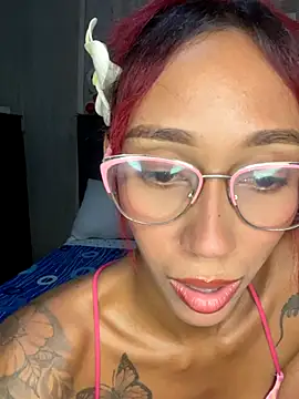 Zasha Romero online show from October 21, 2025, 3:29 am