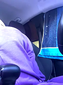 GoldenPussy1329 online show from December 14, 2025, 2:00 pm