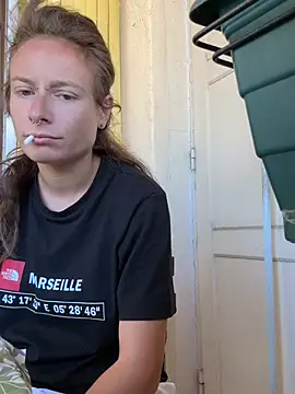 GoldenPussy1329 online show from July 2, 2026, 9:04 am