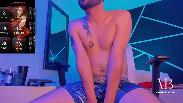 VynnyBlacke  online show from December 21, 2025, 9:27 am