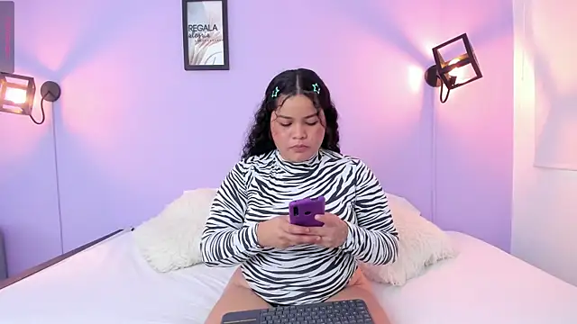 Evelin Millerr online show from October 12, 2025, 3:22 pm