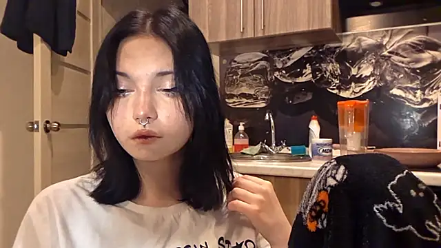 Beeping Creature online show from February 15, 2026, 4:03 pm