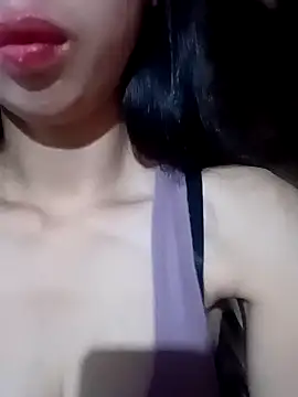 Khanhu xx online show from October 9, 2025, 10:52 pm