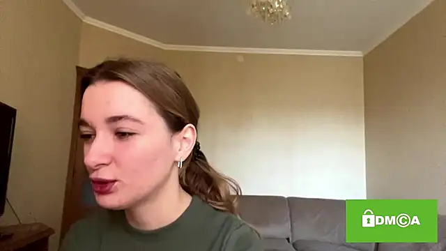 CoraJamerson online show from October 4, 2025, 9:18 am