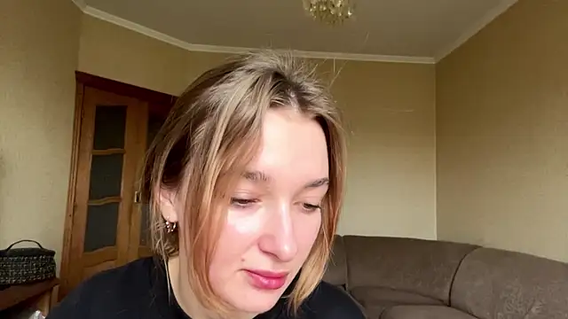 CoraJamerson online show from October 6, 2025, 9:18 am