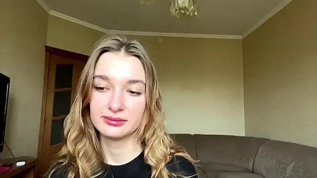 CoraJamerson online show from October 7, 2025, 9:17 am