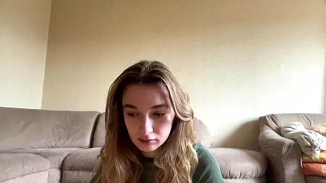 CoraJamerson online show from October 16, 2025, 9:32 am