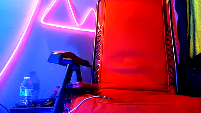 highinhtxx online show from November 27, 2025, 4:09 pm