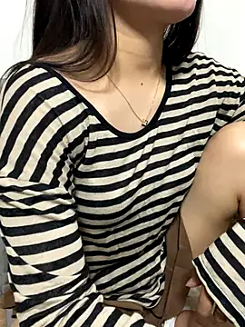 lee ly online show from October 23, 2025, 9:41 am