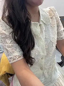 lee ly online show from March 12, 2026, 6:19 am